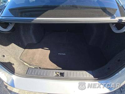 2021 Nissan Versa SR - zdjęcie 14 z 20 - miniatura