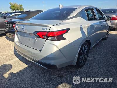 2021 Nissan Versa SR - zdjęcie 3 z 20 - miniatura