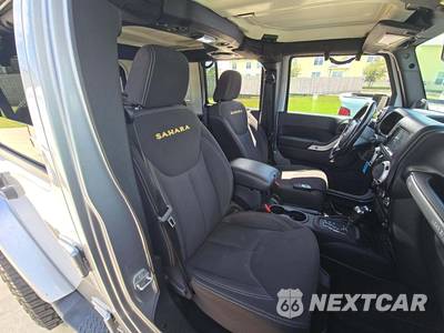 2014 Jeep Wrangler Unlimited Sahara - zdjęcie 18 z 27 - miniatura