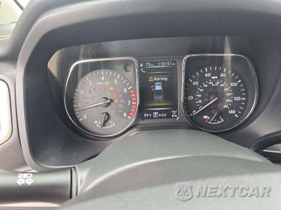 2017 Nissan TITAN PRO-4X Crew Cab Short Bed - zdjęcie 6 z 27 - miniatura