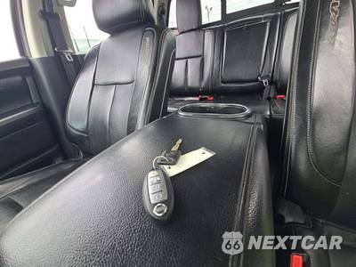 2017 Nissan TITAN PRO-4X Crew Cab Short Bed - zdjęcie 5 z 27 - miniatura