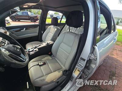 2013 Mercedes-Benz C 250 Sedan - zdjęcie 6 z 29 - miniatura
