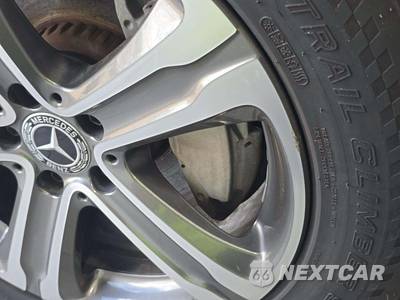 2018 Mercedes-Benz GLC 300 4MATIC - zdjęcie 24 z 26 - miniatura