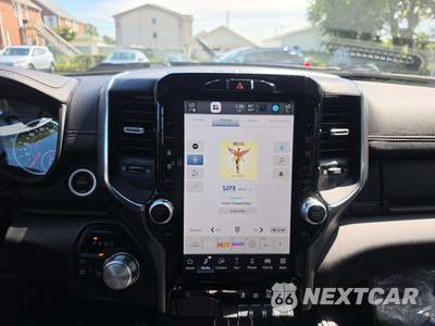 2023 Ram 1500 Laramie Crew Cab Short Bed - zdjęcie 9 z 28 - miniatura