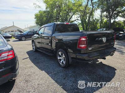 2023 Ram 1500 Laramie Crew Cab Short Bed - zdjęcie 2 z 28 - miniatura