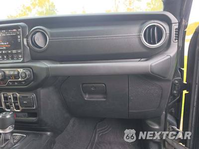 2021 Jeep Wrangler Unlimited Sahara - zdjęcie 19 z 30 - miniatura