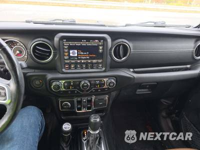 2021 Jeep Wrangler Unlimited Sahara - zdjęcie 10 z 30 - miniatura