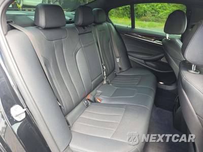 2022 BMW 5 Series Sedan 530i xDrive - zdjęcie 16 z 33 - miniatura