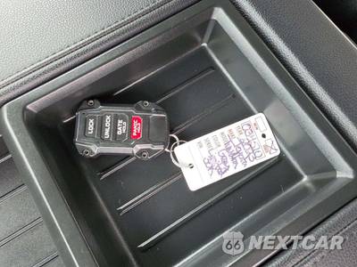 2023 Toyota Tundra Hybrid Limited Crew Cab Short Bed - zdjęcie 8 z 27 - miniatura