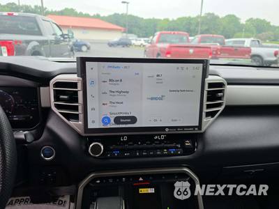 2023 Toyota Tundra Hybrid Limited Crew Cab Short Bed - zdjęcie 10 z 27 - miniatura