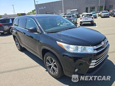 2017 Toyota Highlander LE Plus - zdjęcie 4 z 25 - miniatura