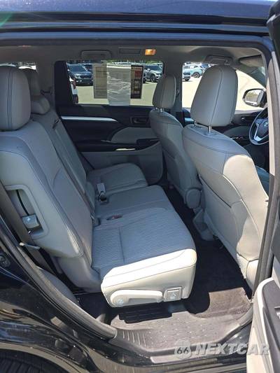 2017 Toyota Highlander LE Plus - zdjęcie 17 z 25 - miniatura