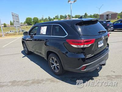 2017 Toyota Highlander LE Plus - zdjęcie 2 z 25 - miniatura