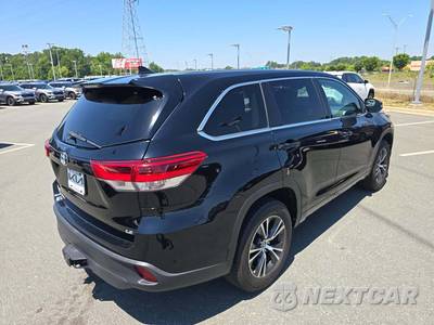 2017 Toyota Highlander LE Plus - zdjęcie 3 z 25 - miniatura