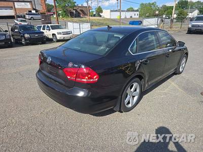 2014 Volkswagen Passat 1.8T Wolfsburg Edition - zdjęcie 3 z 24 - miniatura