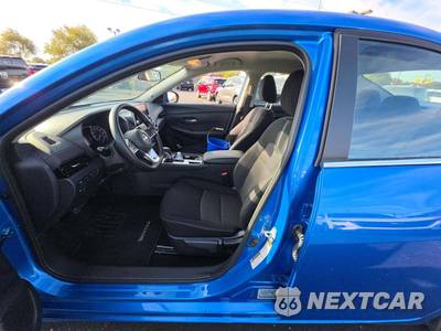 2025 Nissan Sentra SV - zdjęcie 3 z 21 - miniatura
