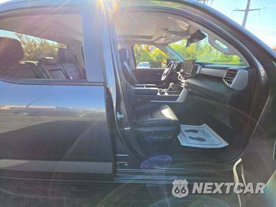 2024 Toyota Tundra Limited Crew Cab Short Bed - zdjęcie 15 z 18 - miniatura