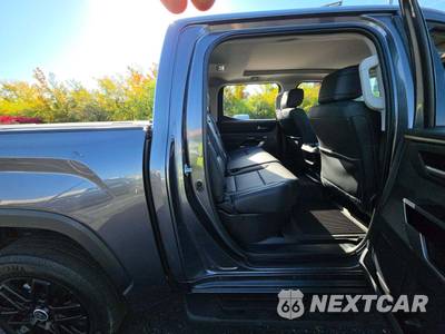 2024 Toyota Tundra Limited Crew Cab Short Bed - zdjęcie 13 z 18 - miniatura
