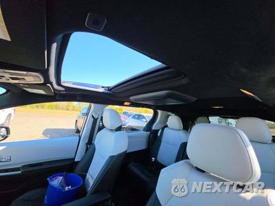 2025 Toyota Sienna XSE 7-Passenger - zdjęcie 8 z 22 - miniatura