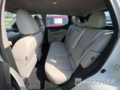 2022 Nissan Rogue Sport SL - zdjęcie 13 z 20 - miniatura