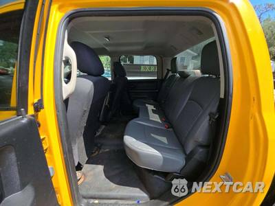 2013 Ram 4500 Cab Chassis Tradesman Crew Cab DRW - zdjęcie 13 z 19 - miniatura