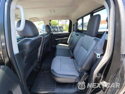 2018 Nissan TITAN S Crew Cab Short Bed - zdjęcie 13 z 28 - miniatura
