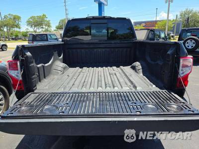 2018 Nissan TITAN S Crew Cab Short Bed - zdjęcie 14 z 28 - miniatura