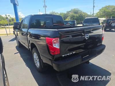 2018 Nissan TITAN S Crew Cab Short Bed - zdjęcie 2 z 28 - miniatura