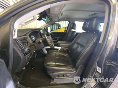 2023 Nissan TITAN SV Crew Cab Short Bed - zdjęcie 6 z 23 - miniatura