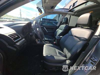 2016 Subaru Forester 2.5i Touring - zdjęcie 6 z 22 - miniatura