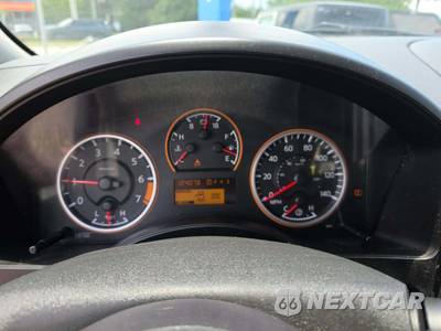 2010 Nissan TITAN SE Crew Cab Short Bed - zdjęcie 9 z 31 - miniatura
