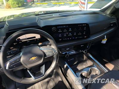2025 Chevrolet Tahoe High Country 3LZ - zdjęcie 10 z 21 - miniatura