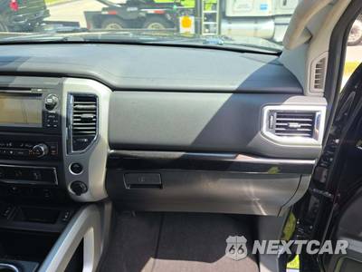 2018 Nissan TITAN SV Crew Cab Short Bed - zdjęcie 19 z 20 - miniatura