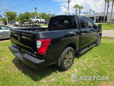 2018 Nissan TITAN SV Crew Cab Short Bed - zdjęcie 3 z 20 - miniatura