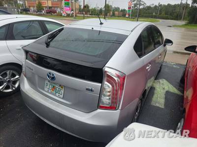 2012 Toyota Prius Two - zdjęcie 3 z 32 - miniatura