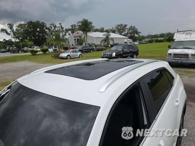 2024 Volkswagen Atlas Cross Sport 2.0T SE w/Technology - zdjęcie 12 z 22 - miniatura