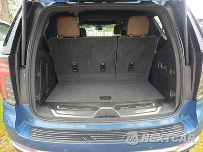 2025 Chevrolet Tahoe High Country 3LZ - zdjęcie 15 z 21 - miniatura