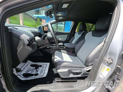 2025 Volkswagen ID.4 Pro - zdjęcie 6 z 20 - miniatura
