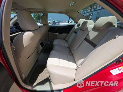2014 Toyota Camry XLE - zdjęcie 13 z 28 - miniatura