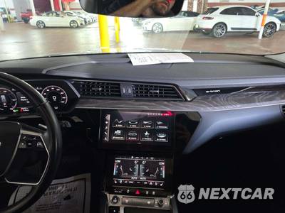 2021 Audi e-tron Premium Plus - zdjęcie 10 z 25 - miniatura