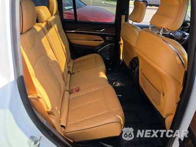 2023 Jeep Grand Cherokee 4xe Summit - zdjęcie 16 z 23 - miniatura