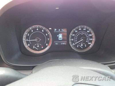 2022 Hyundai Venue Limited - zdjęcie 9 z 25 - miniatura