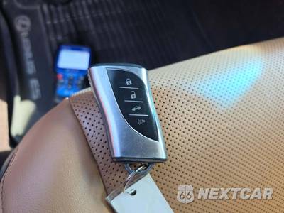 2021 Lexus ES 250 - zdjęcie 8 z 23 - miniatura