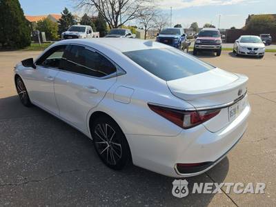2021 Lexus ES 250 - zdjęcie 2 z 23 - miniatura
