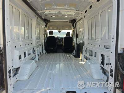 2025 Ford Transit 250 Cargo Van Medium Roof 148.0" WB - zdjęcie 14 z 23 - miniatura