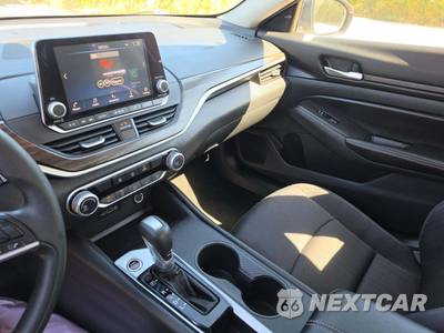 2025 Nissan Altima SV - zdjęcie 10 z 21 - miniatura