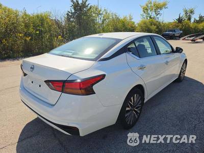 2025 Nissan Altima SV - zdjęcie 2 z 21 - miniatura