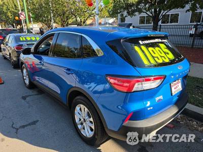 2021 Ford Escape SE - zdjęcie 2 z 23 - miniatura