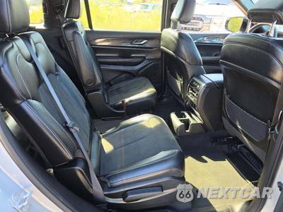 2023 Jeep Grand Cherokee L Altitude - zdjęcie 17 z 25 - miniatura