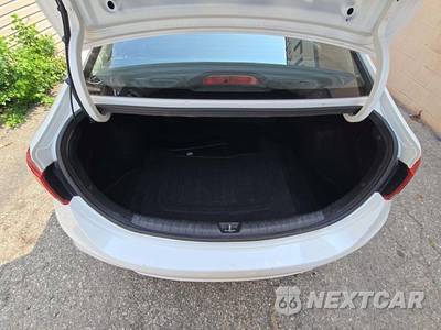 2020 Hyundai Accent SE - zdjęcie 14 z 27 - miniatura